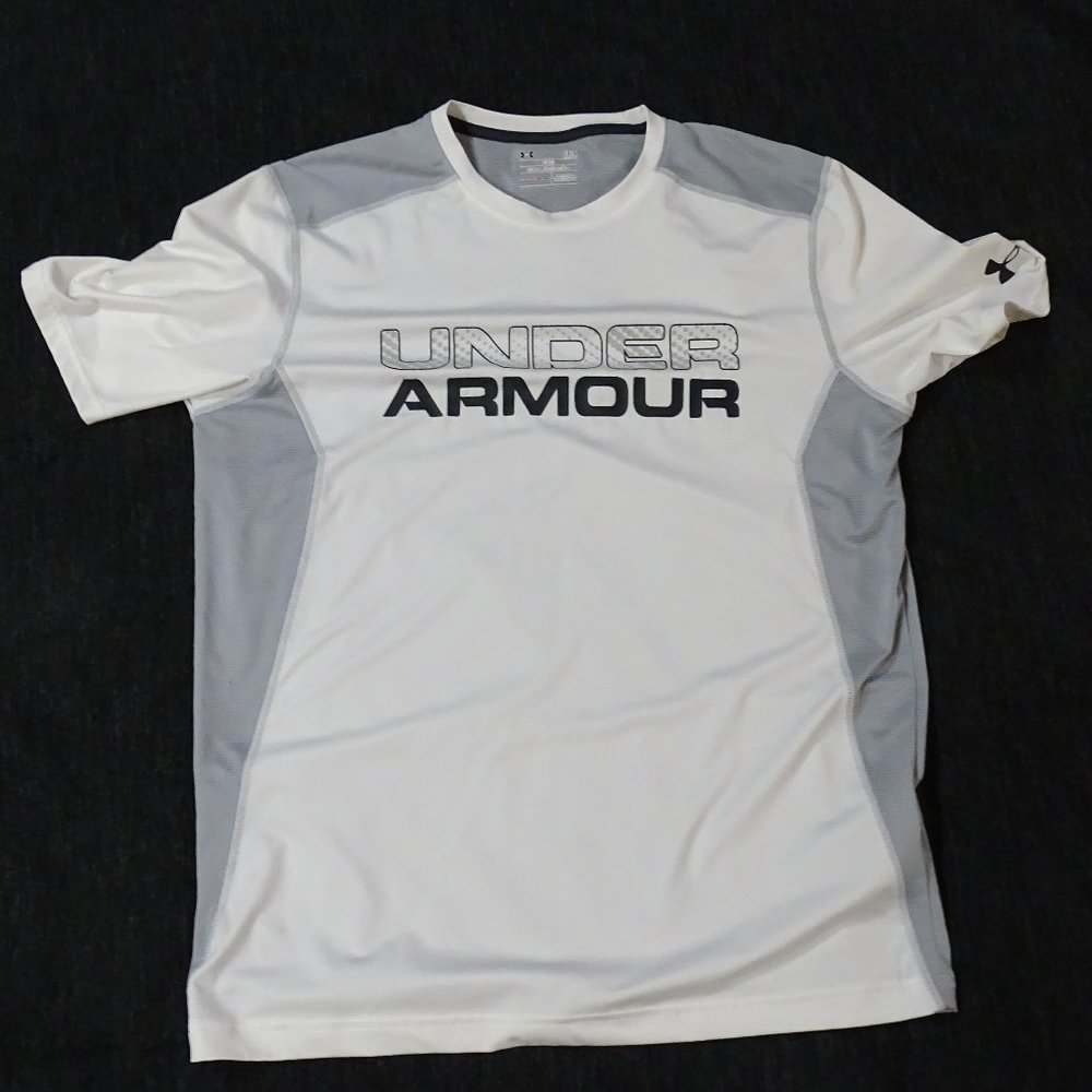 Under Armour short sleeve T-shirt
